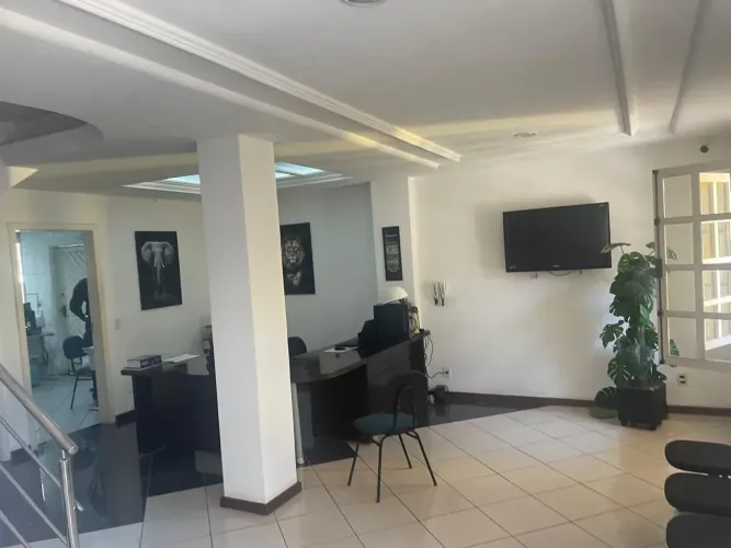 Imóvel comercial/residencial venda com 270 metros quadrados com 6 quartos em Maruípe - Vit