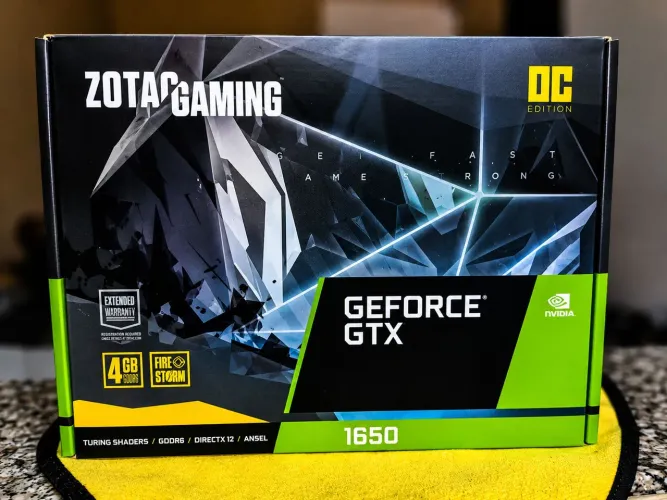 Placa de Video GTX 1650 4GB OC - Lacrada