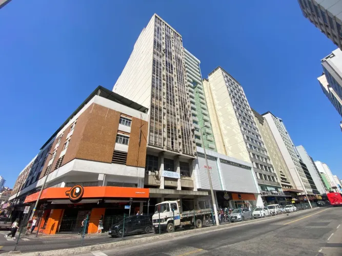 Sala Comercial a venda no Centro em Juiz de Fora MG Edifício Top Center