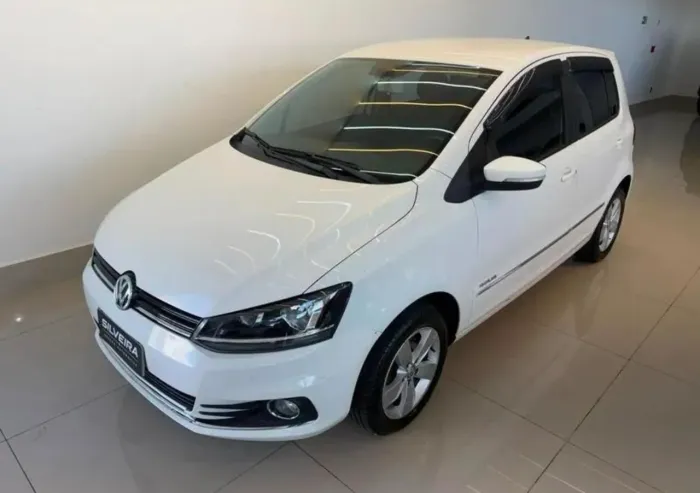 Volkswagen Fox Highline 1.6 Flex 16V 5P 2017