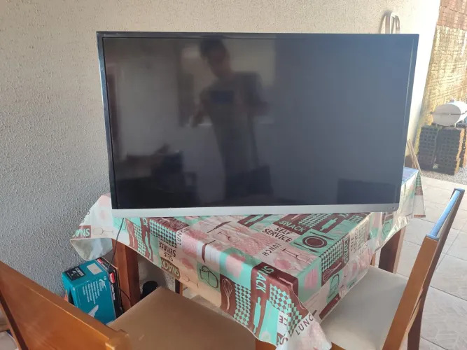 Tv smartv 40 polegadas com defeito 