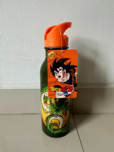 Garrafa squeeze de alumínio 600ml do Shenlong Dragon Ball (nunca usado)