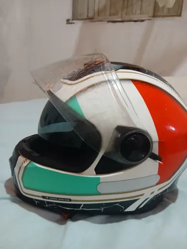 Capacete primeira