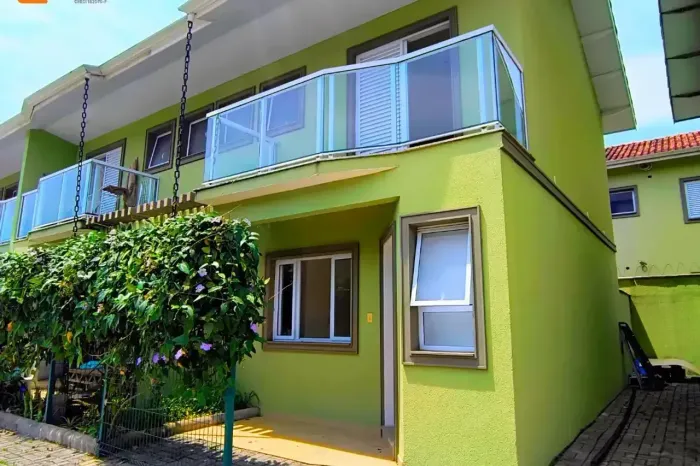 Sobrado para venda possui 80 metros quadrados com 2 quartos em Balneário Mongaguá - Mongag