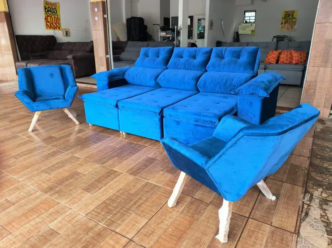 Sofá retrátil e reclinável Pronta entrega.