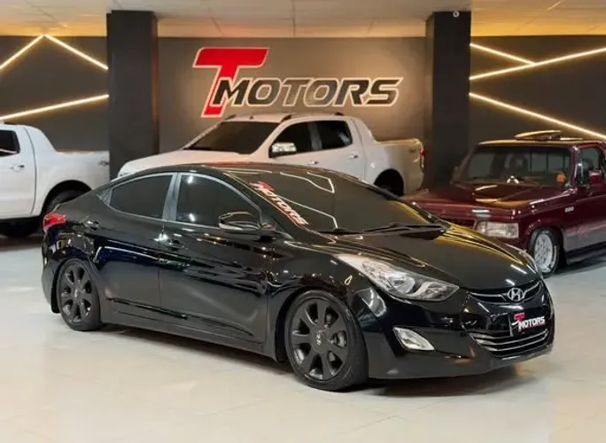 Hyundai Elantra GLS 1.8 16V Aut. 2013
