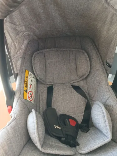 Bebê Conforto e Carrinho dobrável