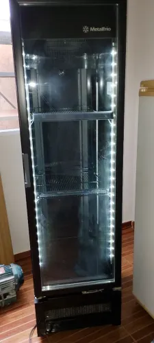 Refrigerador expositor 287 litros