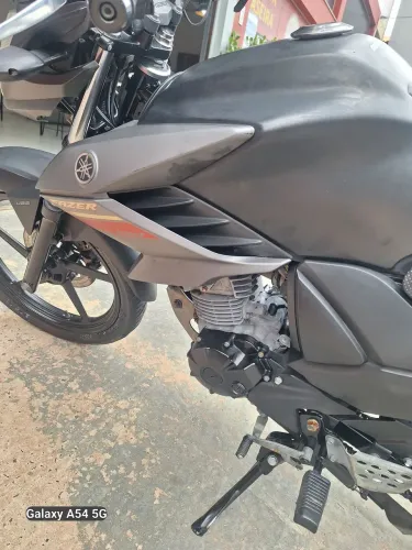 Vendo /troco por 250cc