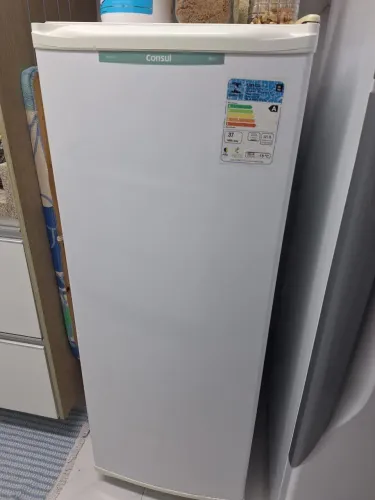 Freezer Vertical Consul 121L Compacto - 220V (Excelente Estado)