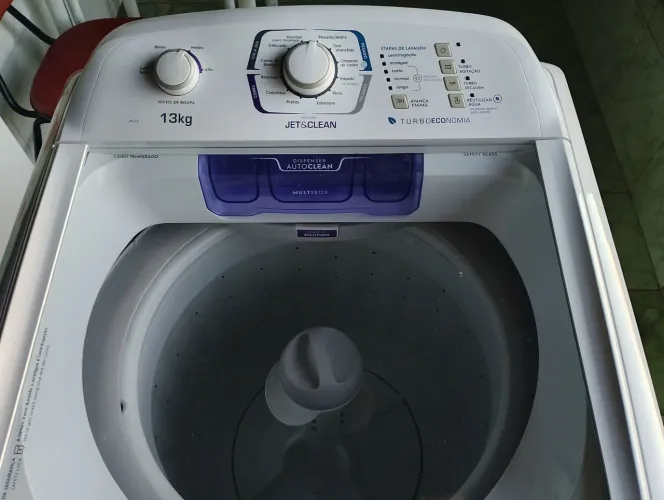 Máquina Electrolux 13kg semi nova
