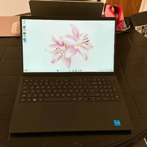 Notebook Dell Inspiron 15 8 GB RAM Intel Core i5 512GB SSD Windows Ainda na Garantia 
