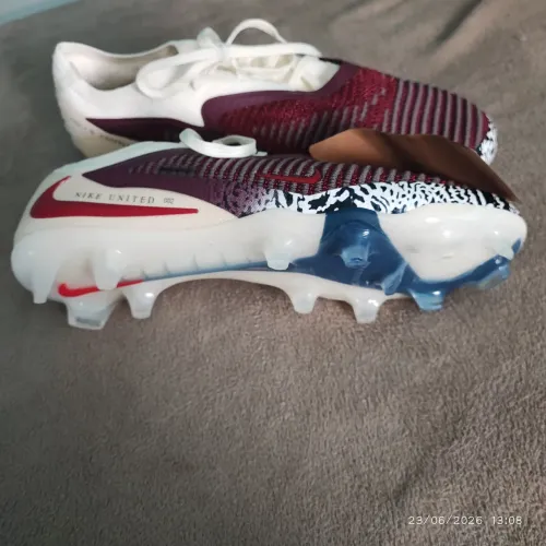 Chuteira campo Nike
