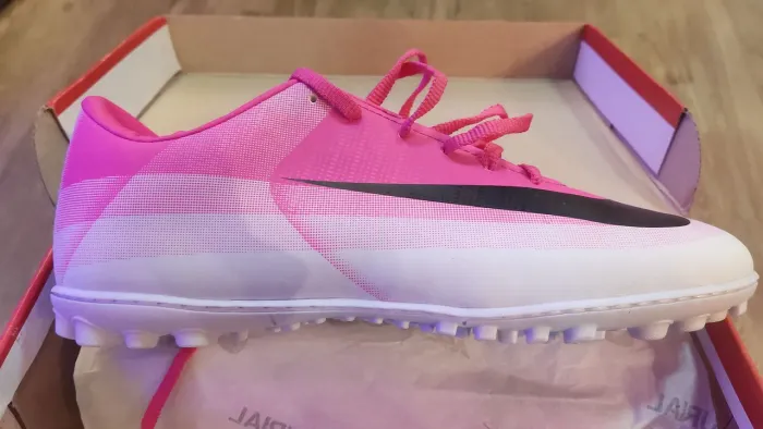Chuteira Nike Society Mercurial