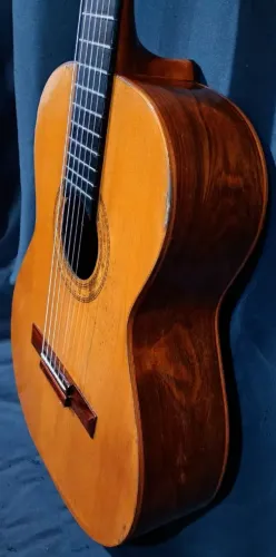 Violão Di Giorgio Clássico Author 3, tampo sólido cordas de nylon Giannini novas