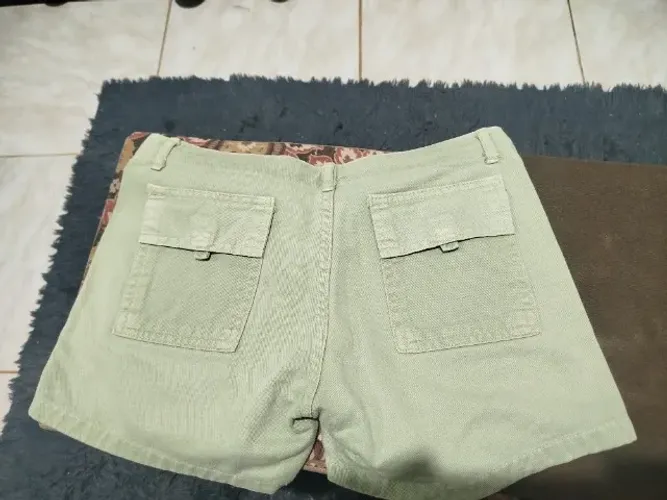 Roupas semi novas