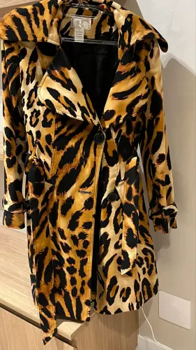 CASACO/TRENCH COAT ANIMAL PRINT ALBERTO MAKALI - TAMANHO P/M
