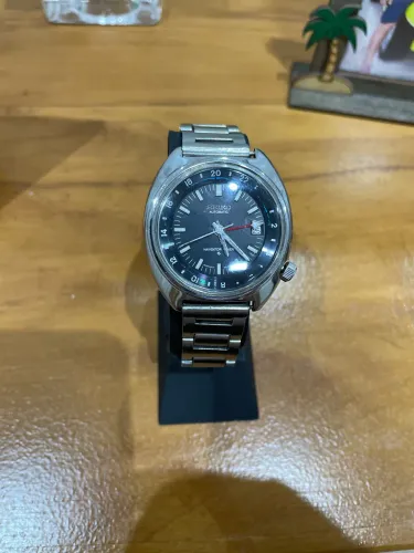 Seiko navigator gmt