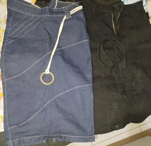 Saias jeans femininas tamanho 36 e 38 - Pouco uso