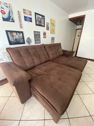 Sofá retrátil è reclinável 
