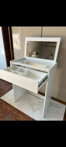 Penteadeira nova na caixa