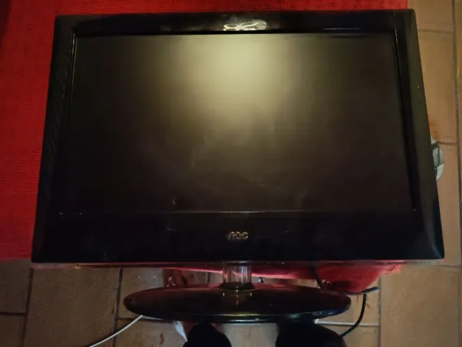 TV AOC LED 19? - Funcionando Perfeitamente