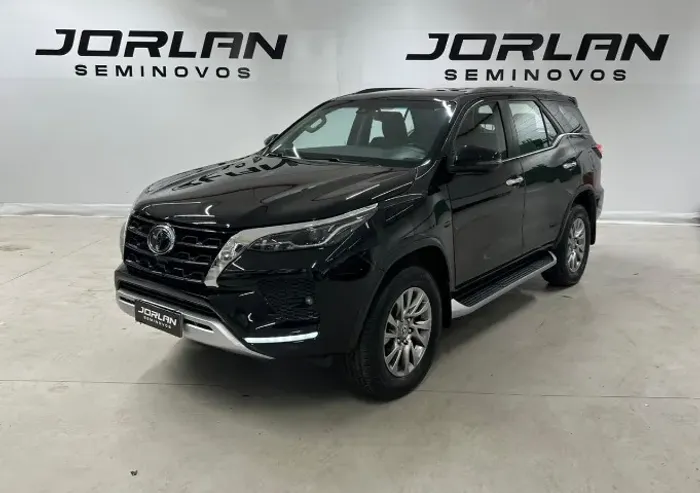 Toyota Hilux SW4 SRX 4X4 2.8 TDI 16V Dies. Aut. 2021