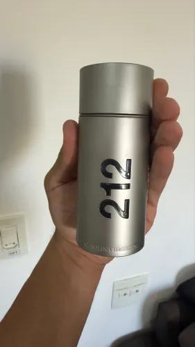 Perfume 212 zero novo