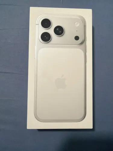 iPhone 17 Pro lacrado.