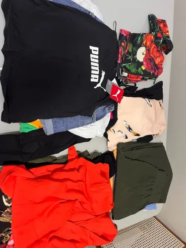 Lote de roupas