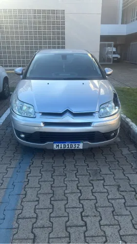 Citroen C4 GLX 2.0 Flex 16V 5P Aut. 2011