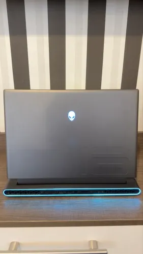 Notebook Alienware M16 R1 Core i9 13900HX 32gb Ddr5 Ssd 1tb Nvme RTX 4070 QuadHd 240hz