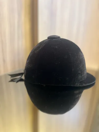 Capacete de Hipismo Preto - Muito Conservado