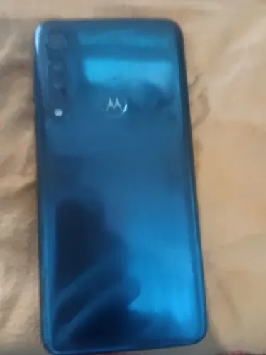 Vendo celular Motorola one Macro