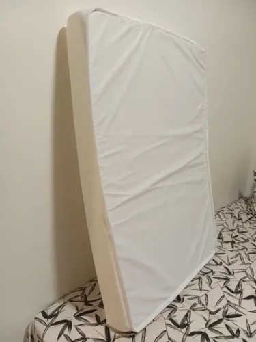 Vendo Colchão pra berço chiqueirinho, nunca usado
