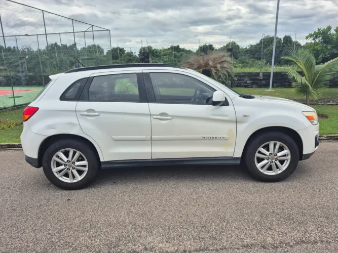 Mitsubishi ASX 2.0 16V 160cv Aut. 2013