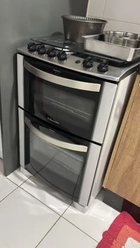 Fogão Electrolux Celebrate Duplo Forno (Série 56DB / 56DT. FOGÃO