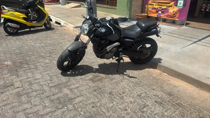 MT 03 bem conservada preço de fan!!!