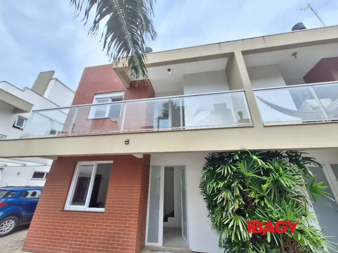 Excelente Casa 3 dormitório(s) em Campeche - Florianópolis