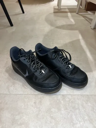 Tênis Nike air force 1 preto tamanho 38 em bom estado 