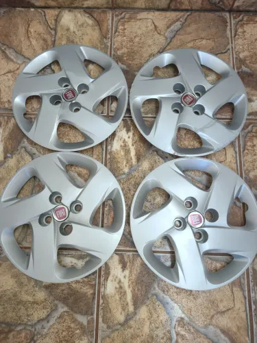 Calotas original do Fiat Mobi
