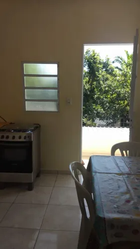 KITNET MOBILIADO 20M² FLORES