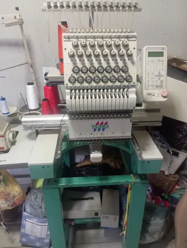 Máquina bordado tajima computadorizado