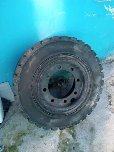 Roda empilhadeira