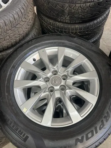 Rodas 17 rampage, renegade e Fiat toro+ pneus Pirelli 
