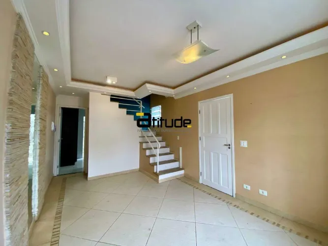 Casa em Condomínio à Venda em Barueri (Sítio das Paineiras/California) | 126m² | Portaria 