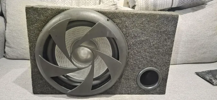 Subwoofer Bravox uxp 500rms
