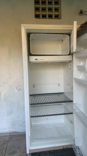 Vendo Geladeira e Fogão