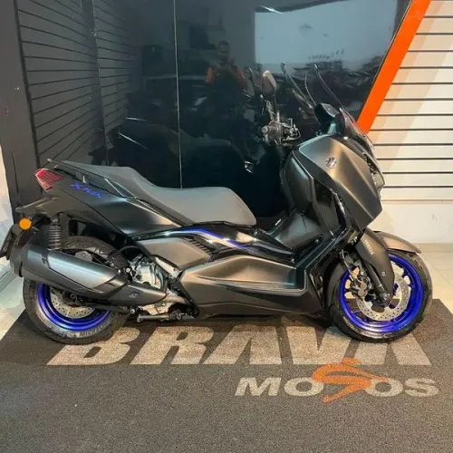 YAMAHA XMAX 300 CONNECTED 2026