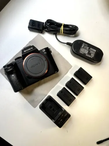 Sony Alpha A7 II - Full Frame 24.3MP